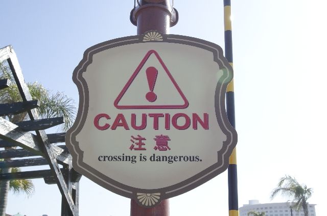 洗顔後に毛穴から浮き上がる白いカスの正体と対処法 いちご鼻を治す ブツブツ黒ずみとサヨナラできる治し方