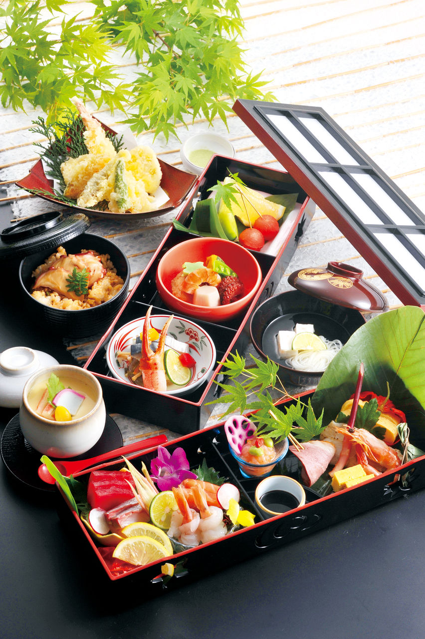 お弁当のご注文承っています 小料理 おりがみ のスタッフブログ