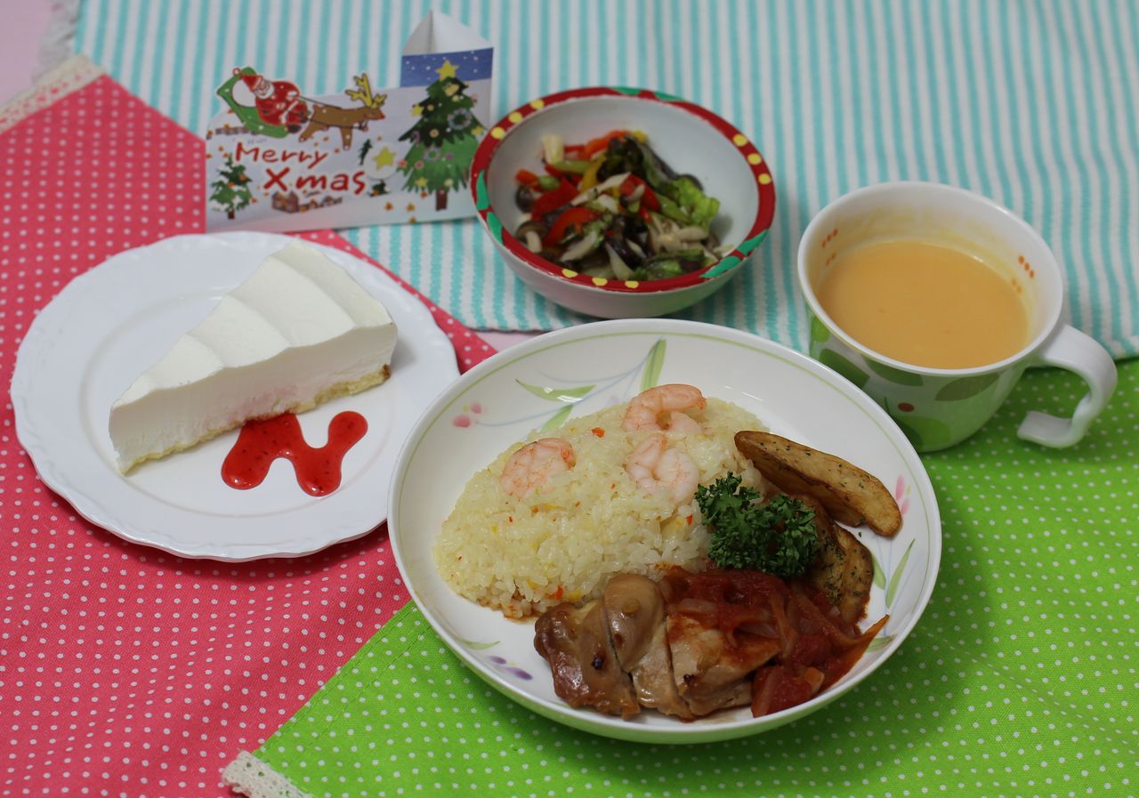 クリスマス特別献立 特別養護老人ホームみなと弘済園 献立紹介 クリスマス特別献立 特別養護老人ホームみなと弘済園 献立紹介