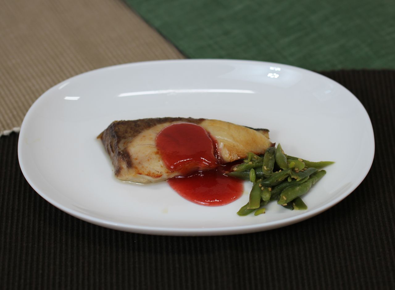 ぶりの塩焼き梅ソース 弘済院第1特養 献立紹介