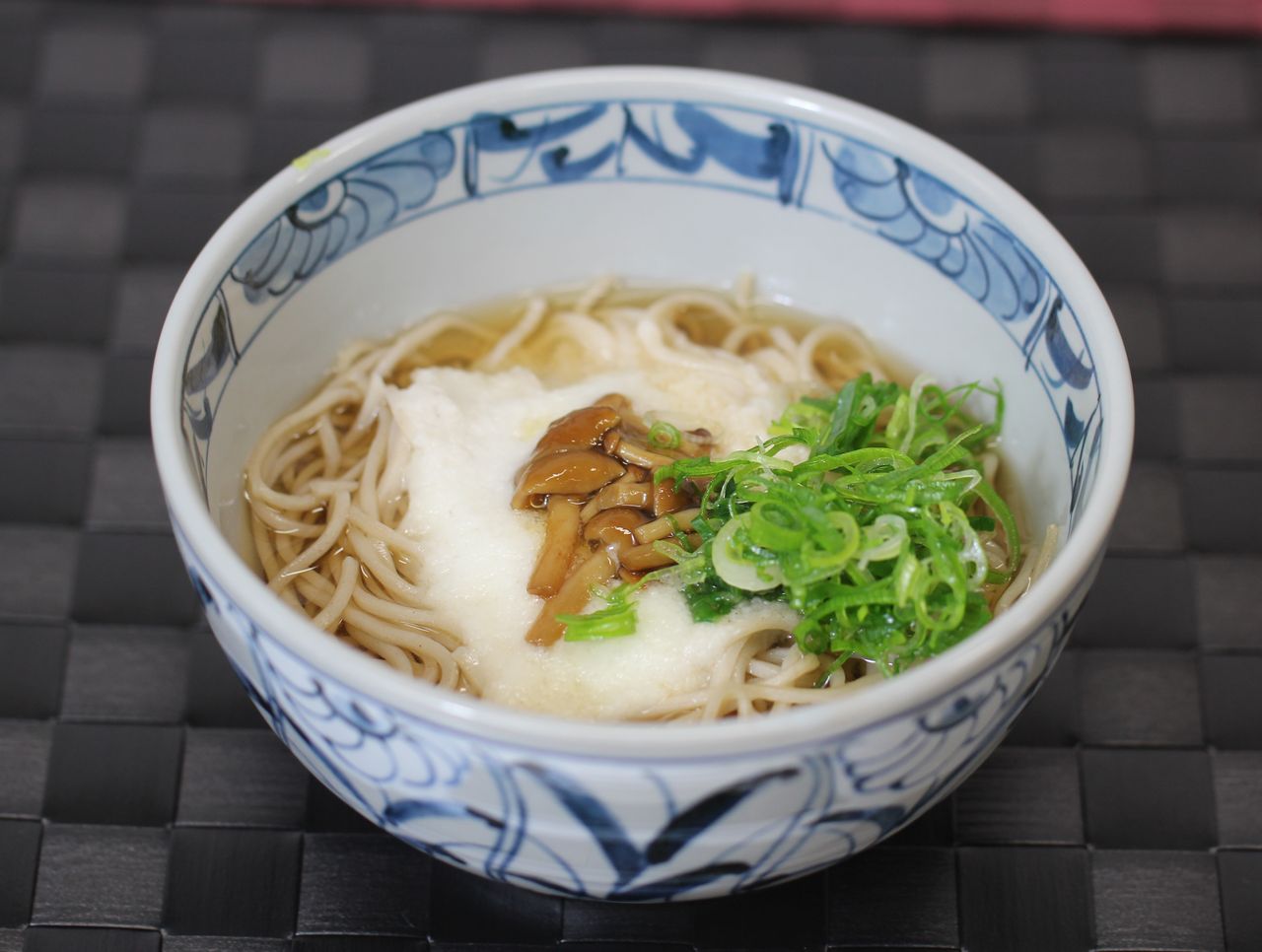 とろろそば 特別養護老人ホームみなと弘済園 献立紹介