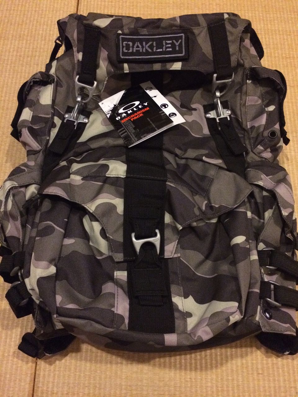 ▼OAKLEY オークリー　メカニズム　バックパック　リュック　廃版品 ▽OAKLEY オークリー メカニズム バックパック リュック 廃版品