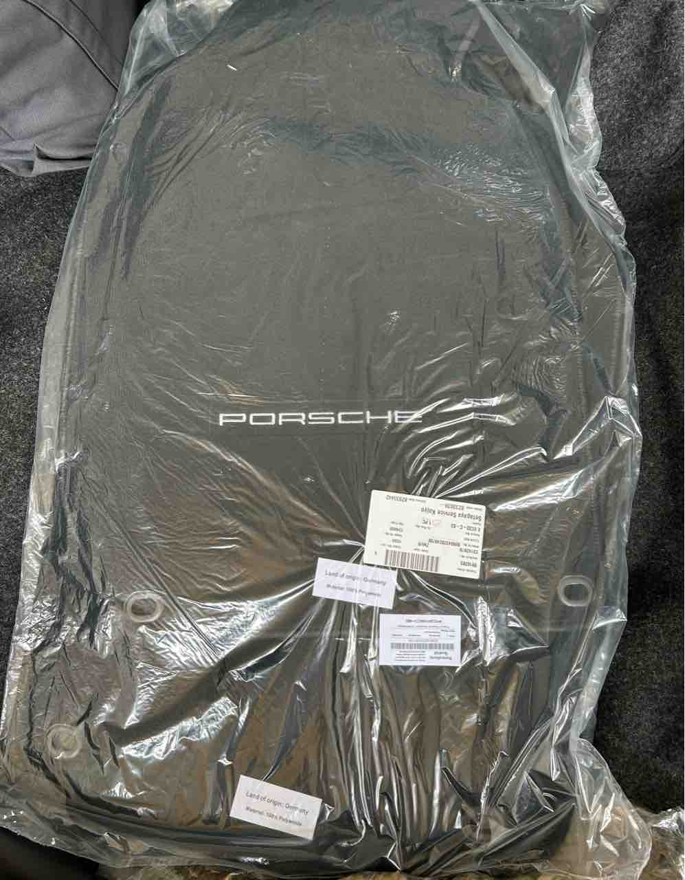 ポルシェ930専用 ポルシェ純正 フロアマット 現行品（ポルシェジャパン 