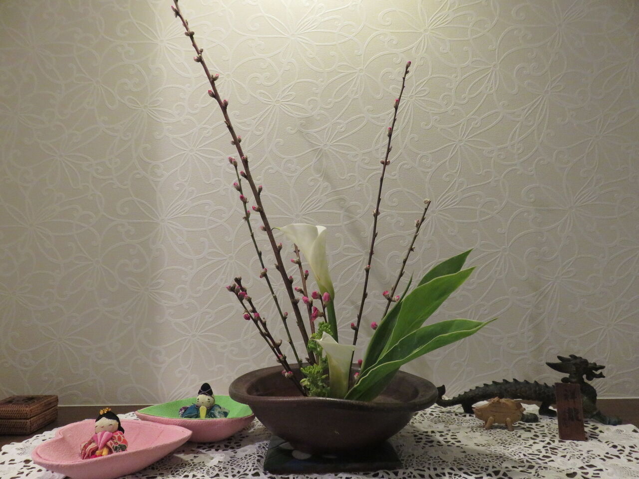 ちょっと寂しい ひな祭りの花 だと思ったら毎年でした ゆるりと暮らす ちょっと寂しい ひな祭りの花 だと思ったら毎年でした ゆるりと暮らす