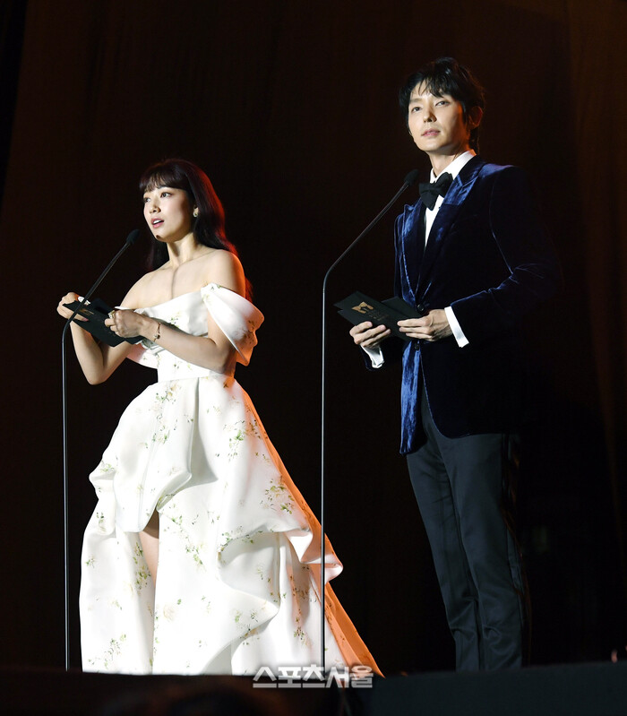 イ・ジュンギ2019タイ写真集イ・ジュンギ公式マガジンJG'S SCENARIO