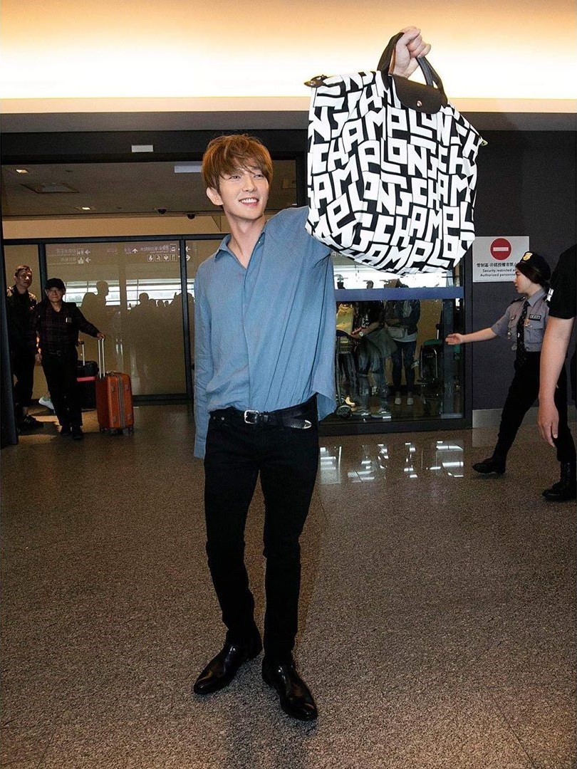 marie Clairetw Instagram 空港でイケメンな写真 ウリ イ ジュンギさんの日常