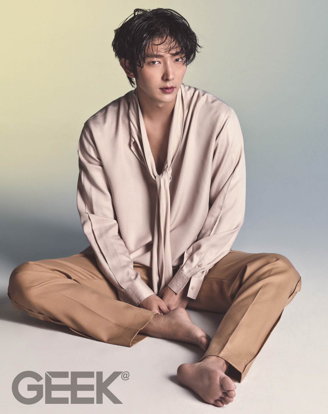 韓国ｲ・ｼﾞｭﾝｷﾞ公式HP[GALLERY-PHOTO ETC] 2016.05 GEEK : ウリ イ