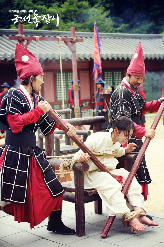 公式hp 朝鮮ｶﾞﾝﾏﾝ ｶﾞﾝﾏﾝatoz ﾋﾞﾊｲﾝﾄﾞ ｽｲﾝと共に束縛されて座ったﾁｮﾝ ﾍﾘｮﾝ ウリ イ ジュンギさんの日常