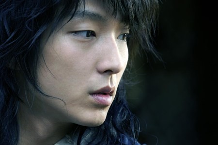 王の男' に続き 'ｲﾙｼﾞﾒ' 大当たり..'史劇に強い男' ｲ・ｼﾞｭﾝｷﾞの再発見