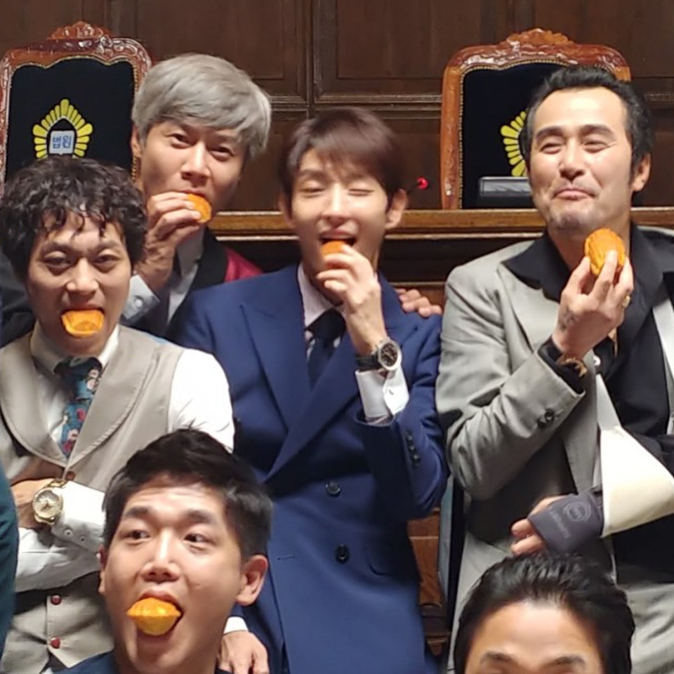 カン ジュウン Instagram パン団体で食べる姿認証写真 ウリ イ ジュンギさんの日常 カン ジュウン Instagram パン団体で食べる姿認証写真 ウリ イ ジュンギさんの日常