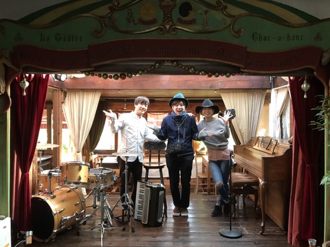 F118B7E5-03F1-4D44-B005-646666C1F492