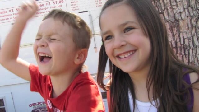 ���줬�ꥢ�����ġġ��Ϥ���ƤΥ��奦�˹������äѤ��Υ��ꥪ�åȤ���ȥܥ��������