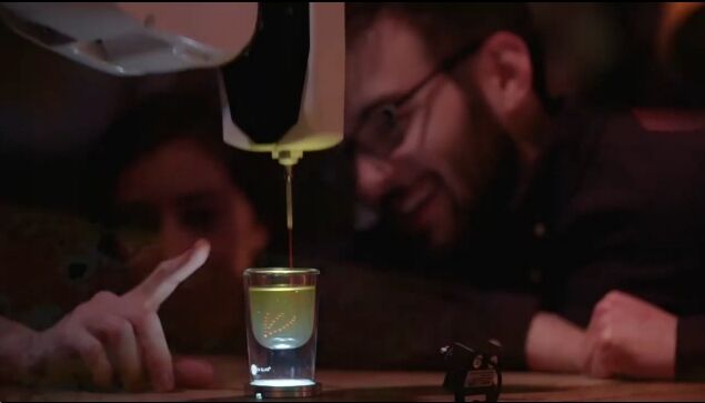 �����ƥ�����γ���⤫�٤�Ω�Τ�������������3D�ץ��