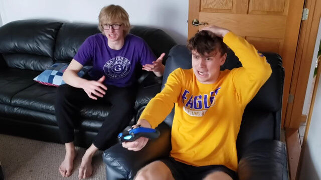 �ץ쥹�ƤǱǲ�򸫤Ƥ�����˴٤꤬������ࡢ�Ȥ������硼�ȥ���ǥ���