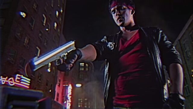 カンフー刑事がナチスを滅ぼすために時を超える痛快アクション・コメディ「カン・フューリー」本編映像