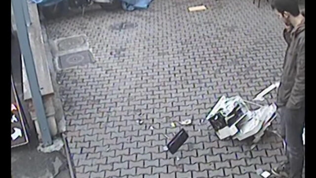 ������ߤäƤ����ץ�󥿡��������ο�������������������롢���˰����������ִ�