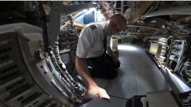 エアバスA350のコックピット床下にある立入禁止エリアに入ってみた