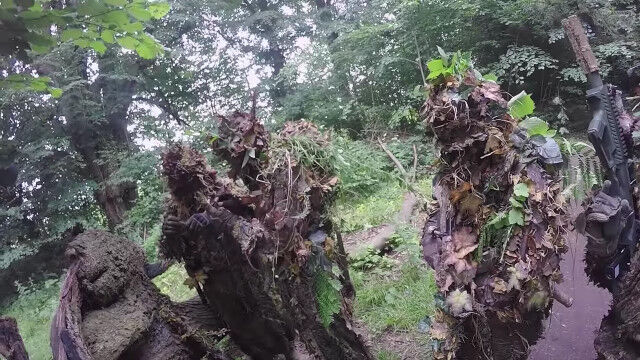 森林でのギリースーツの有効性がよく分かるサバゲー映像