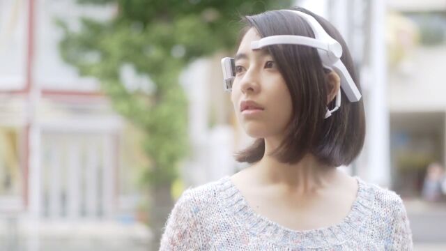 脳波を測定し、興味を持った対象だけを自動的に記録するウェアラブルカメラシステム neurocam