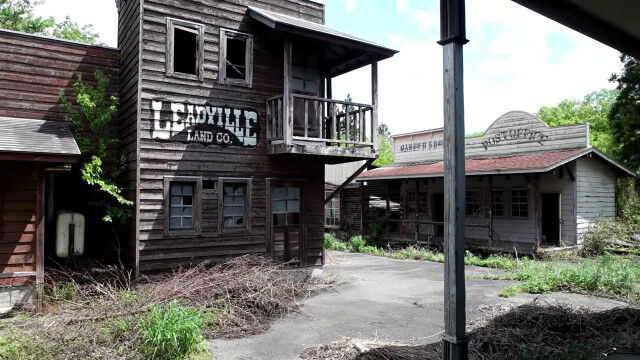 �ıफ��10ǯ����������ҤȤʤä�����������¼�������򻣱Ƥ�������