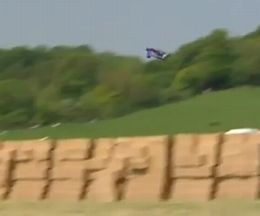 ����1400�᡼�ȥ뤫��ѥ饷�塼�Ȥʤ��ǹ߲��������󥰥����Ĥǥ���ܡ���Ȣ�λ����ͤù�����Υ������