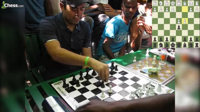 南アフリカのチェス名人と高速で指し合うグランドマスター、ヒカル・ナカムラのスピードチェス