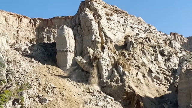 �ƥ���ǥ������ǵ������絬�Ϥʤ������졣�礭���������ɤˡ����碌���͡��ⶽʳ
