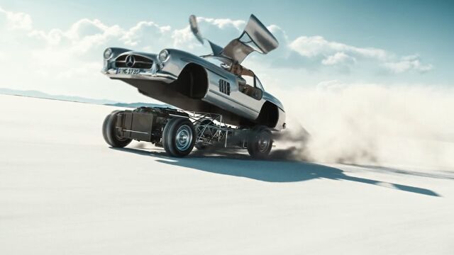 ���륦���󥰤���ħŪ�ʥ�륻�ǥ����٥�ġ�300SL���ߤ�ߤ��Ȥ߾夬�äƤ���CG���˥᡼�����