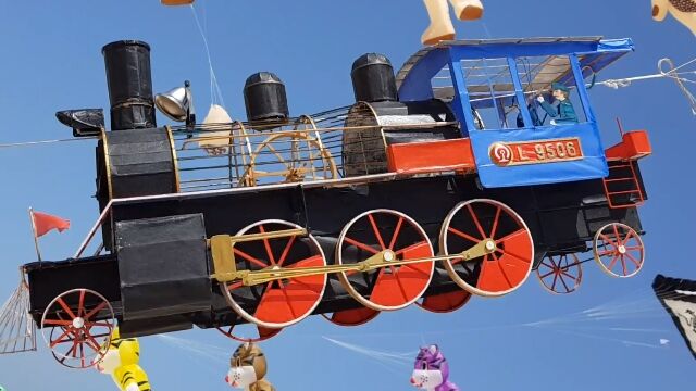 �ɥХ������Ȥ����٥�Ȥ��Ȥ���줿�������ؼ֤�Ϣ�����ǥ�����Ϥ�����󡢼��ؤ䱿ž���ư���������餷��