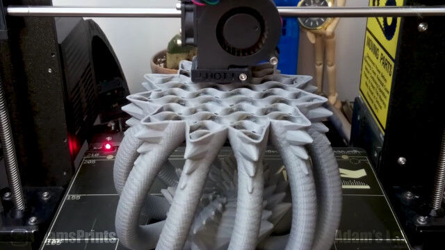 ガンツに転送されたみたいな3Dプリンタ制作の早回し映像が気持ちいい