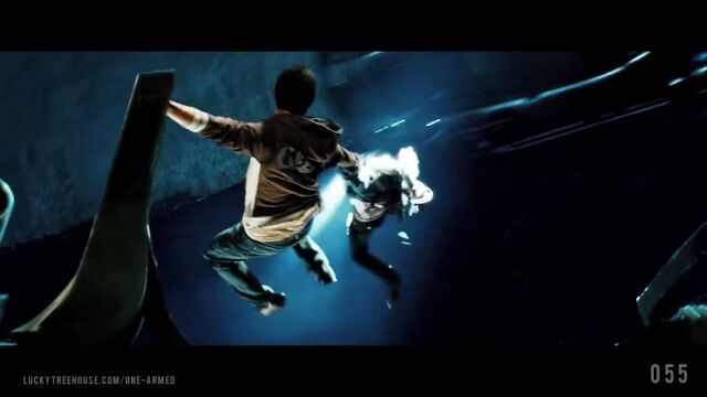 大量の映画から「危ない落ちる!」というシーンを集めたマッシュアップ映像