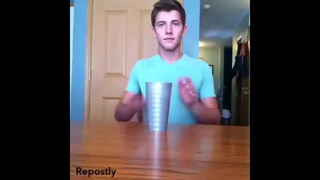 「曲が流れたら強制カップソング」というルールに縛られた男が色々ヒドい