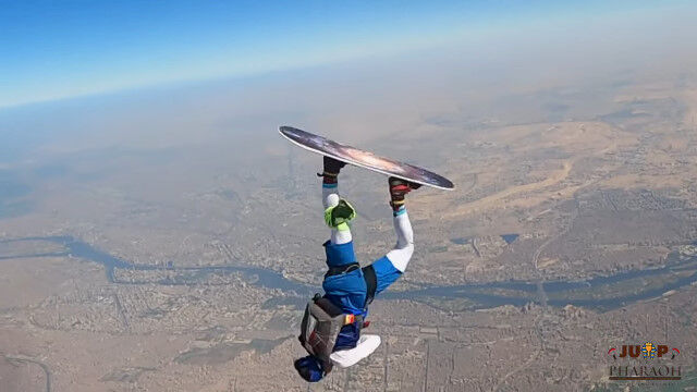 ���Ρ��ܡ��ɤ������ʤ���Υ����������ӥ󥰤Ƕ���160��ž