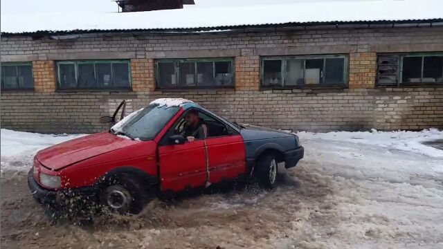 前も後ろも前にしてしまっただと!?匠の技で魔改造を施した回転しまくりフォルクスワーゲン・パサート