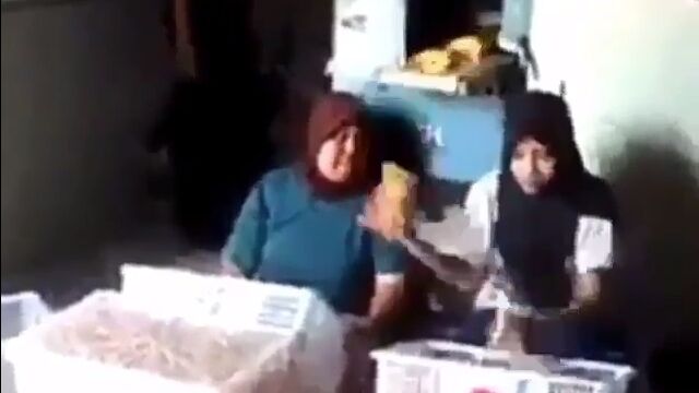 �����ߤäƤ��뾦�ʤ�ͤ�Ƥ�����ή���褦��Ȣ�ͤ��Ȥ�������