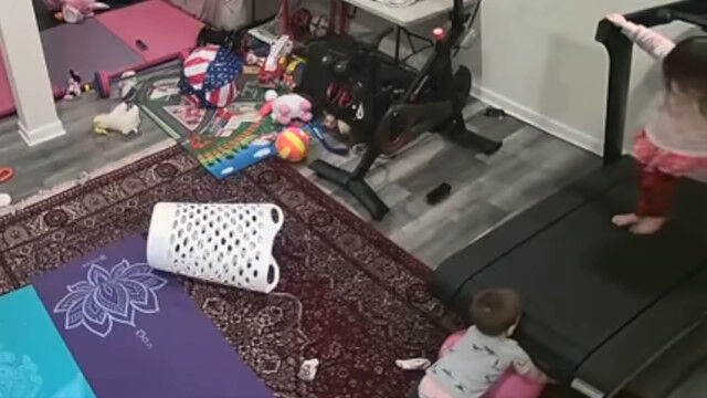 【閲覧注意】ルームランナーに幼児が巻き込まれてしまう事故の瞬間。米国消費者製品安全委員会が公開して警告