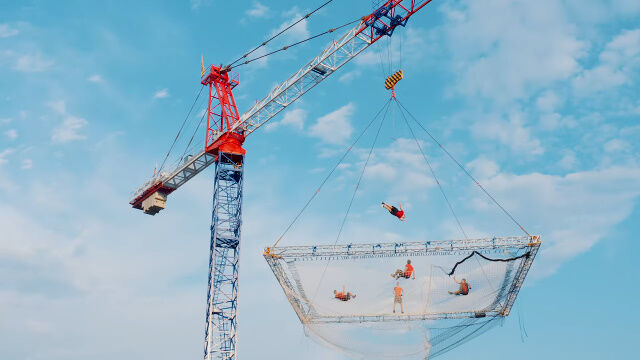 �������祵�����Υȥ��ݥ����緿���졼���15�᡼�ȥ�ι⤵�ޤ��ߤ�夲ͷ���ˤ���