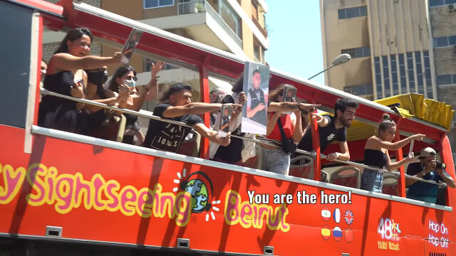 ����Ǳ������ꤷ���ͤμ̿�������������Ǽ�˻��������������Ȥ����ɥå���