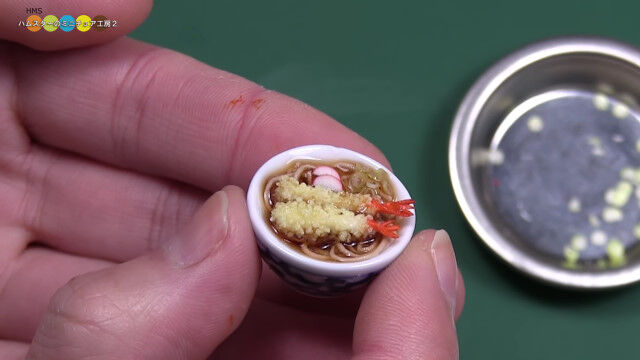 本物みたいで美味しそう!ミニチュア年越しそばの製作工程