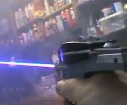 スター・トレックのフェイザー銃をホントに作った男 ※ただし低威力