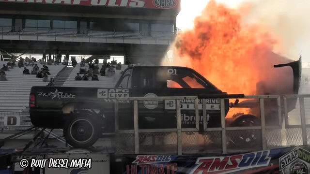 󥸥Ǥ֤󤷡ȯ夹ǥ󥹥ȥ졼