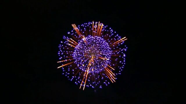 全国の花火師が匠の技を競い合う、第21回全国十号玉新作花火コンテストのハイライト映像