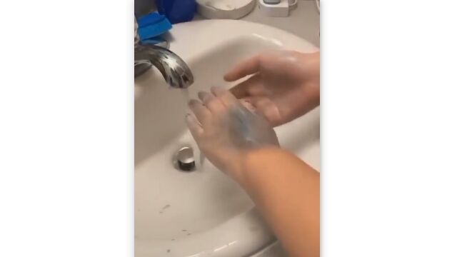 �֤��ä���������������ʤ��Τ��ġġפȸ�ä�����ɽ��