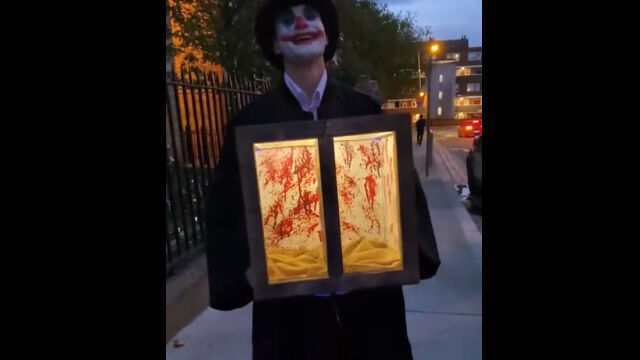 空っぽのはずの箱からバケモノが飛び出す、ビックリ箱なハロウィンコスチューム