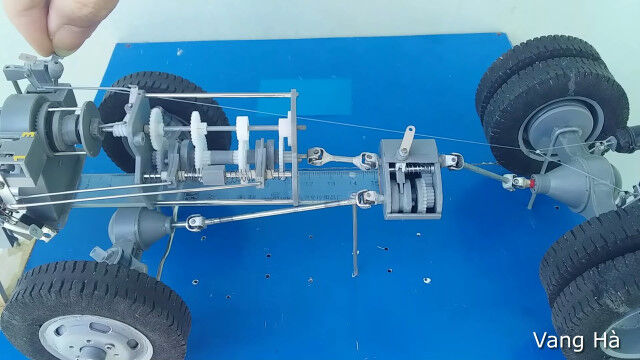 ��ʪ�μ֤ߤ����ʻ��Ȥߤ�ư����PVC���ߥ˥��奢�����󥸥�