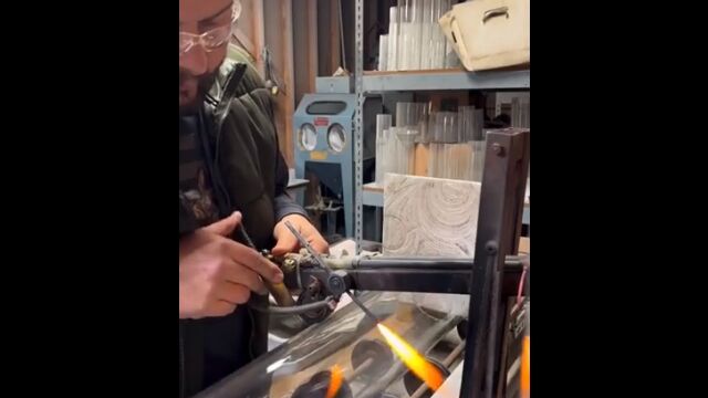 ガラス管を切断する瞬間がちょっと気持ちいい