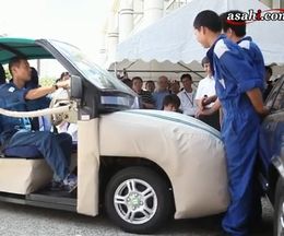 ���Τ����餫�������ܥǥ�����iSAVE����Ѥ����ŵ���ư��