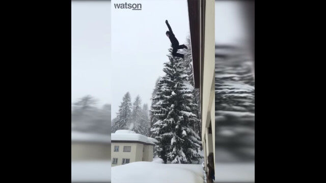 4階から飛び降りて無傷。たっぷり雪が積もったある日のスイス