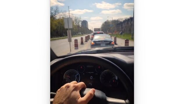 �ּ֤�ž���Ƥ��밭̴�פ��ꥢ�롣�������������פΰ�̴�������ݤ�