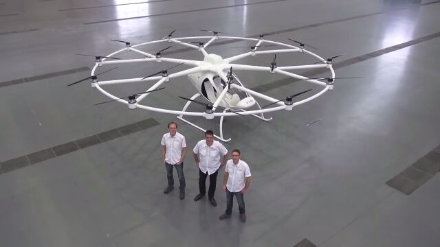 18��ξ����ʥ��������Ƕ���������ư�ޥ�����ץ�����Volocopter VC200
